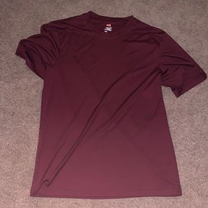 Maroon tee shirt
